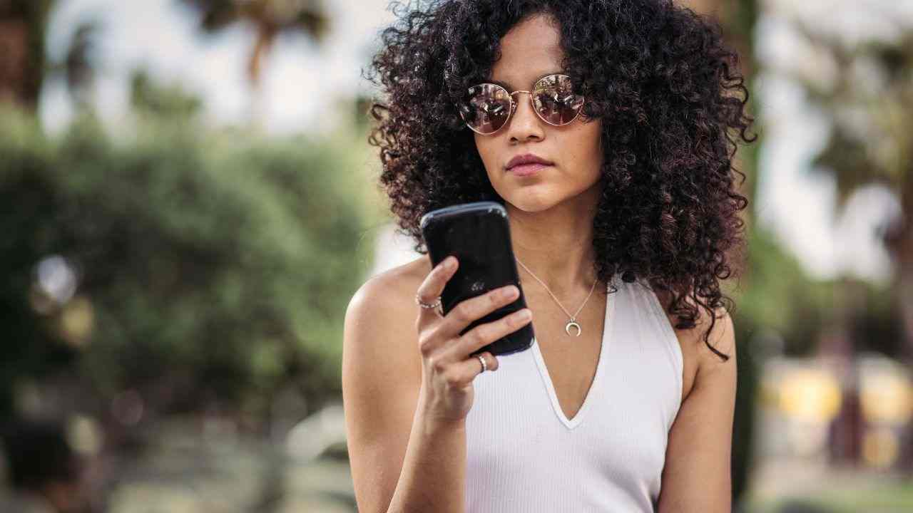 ¿Cómo le envías un mensaje de texto a una mujer Tauro? Una guía completa